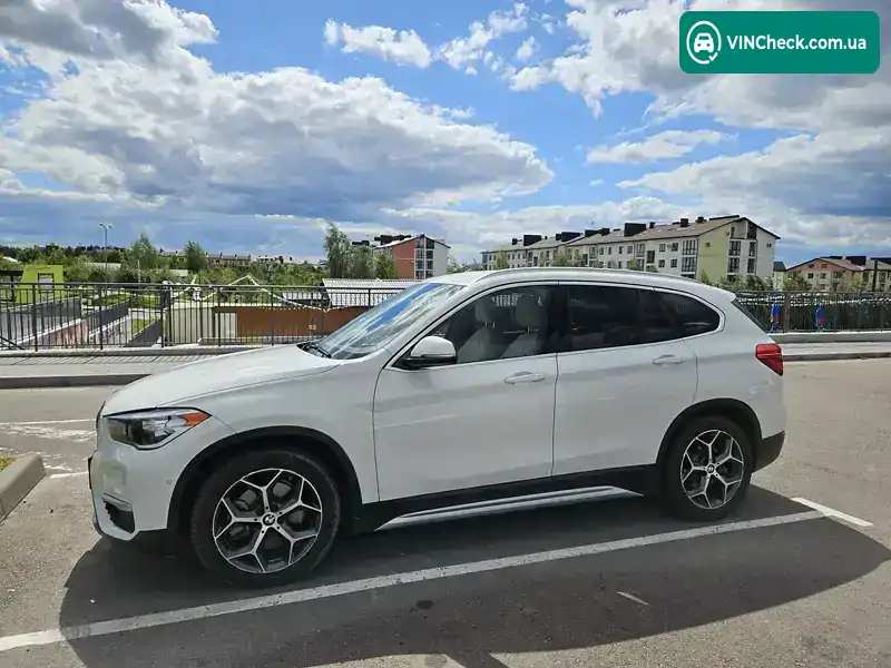 BMW X1 2016, фото з оголошення 2 з 15, VIN WBXHT3C33G5E54845