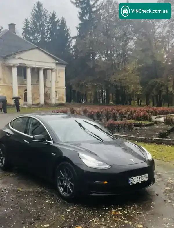 Tesla Model 3 2019, фото з оголошення 2 з 9, VIN 5YJ3E1EBXKF497058