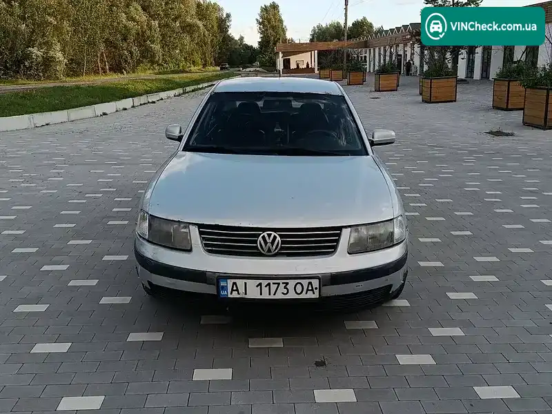 Volkswagen Passat 1998, фото з оголошення 1 з 20, VIN WVWZZZ3BZWE309876