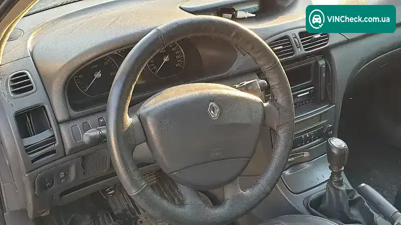 Renault Laguna 2002, фото з оголошення 1 з 8, VIN VF1BG0G0627176527
