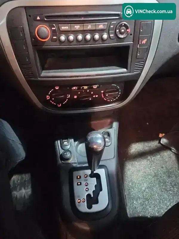 Citroen C3 2006, фото з оголошення 2 з 7, VIN VF7FCNFUF28748699