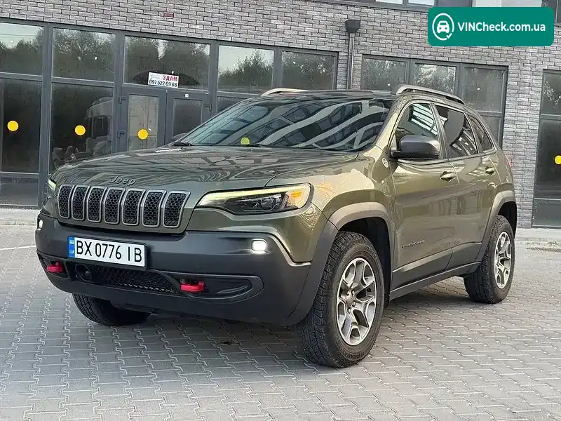 Jeep Cherokee 2021, фото з оголошення 2 з 20, VIN 1C4PJMBX7MD253117