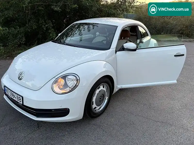 Volkswagen Beetle 2015, фото з оголошення 2 з 20, VIN 3VWF17AT5FM653208