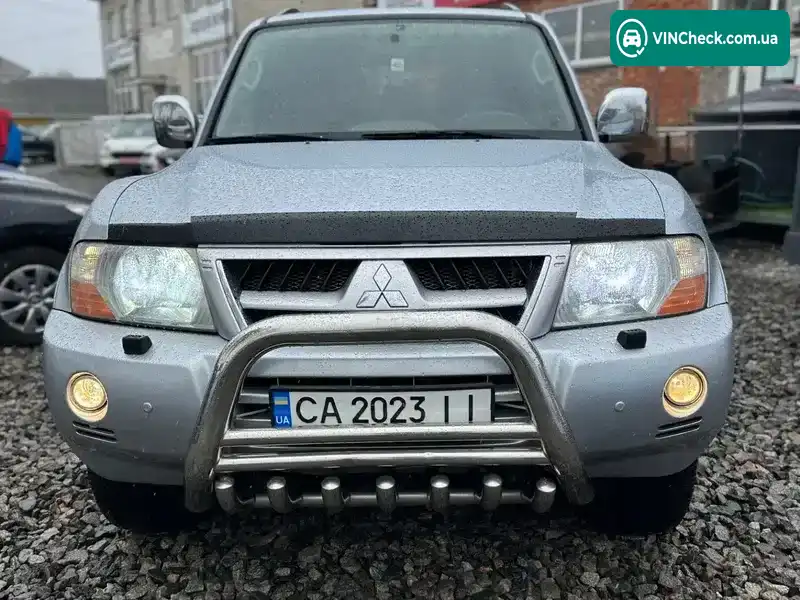 Mitsubishi Pajero 2006, фото з оголошення 2 з 19, VIN JMBLYV78W6J001944