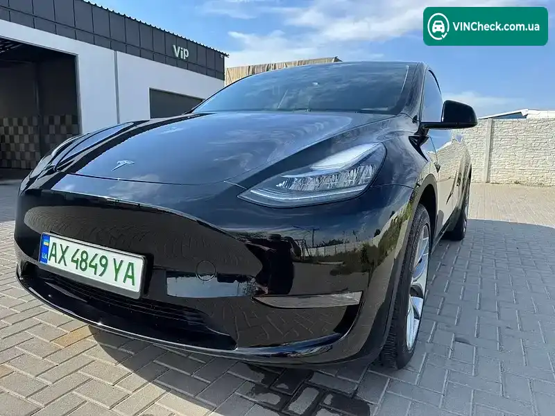 Tesla Model Y 2023, фото з оголошення 2 з 20, VIN 7SAYGDEE6PA150989