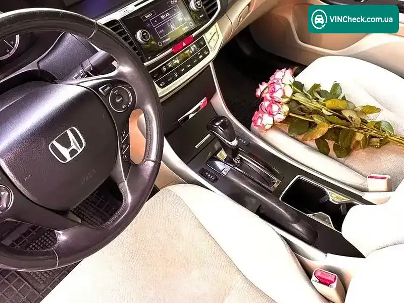 Honda Accord 2013, фото з оголошення 1 з 13, VIN 1HGCR2650DA705183