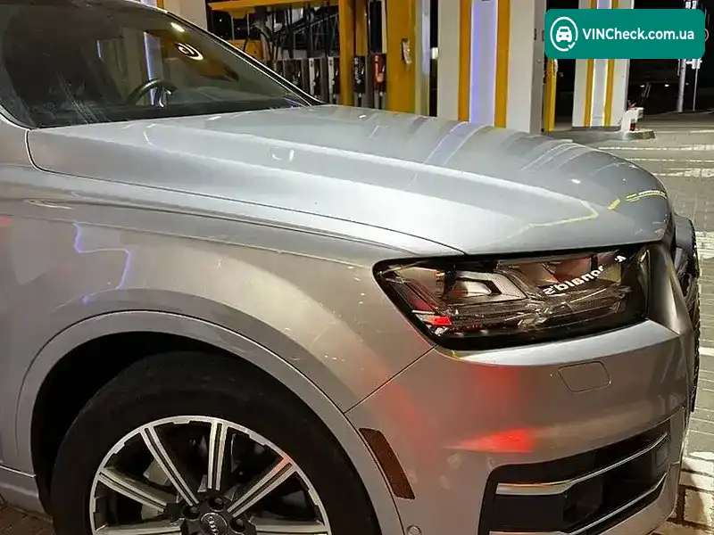Audi Q7 2019, фото з оголошення 2 з 16, VIN WA1LAAF76KD033577