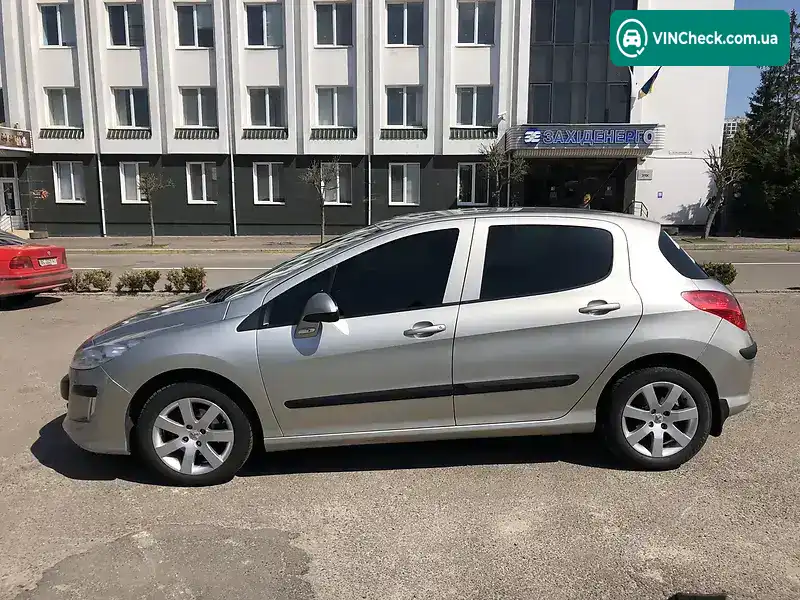 Peugeot 308 2008, фото з оголошення, VIN VF34C5FWF55294560