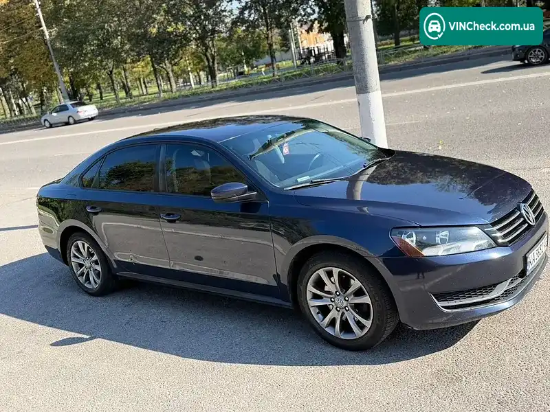 Volkswagen Passat 2012, фото з оголошення 2 з 12, VIN 1VWAP7A34DC063685