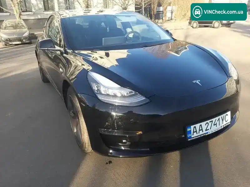 Tesla Model 3 2019, фото з оголошення 1 з 20, VIN 5YJ3E1EBXLF599669