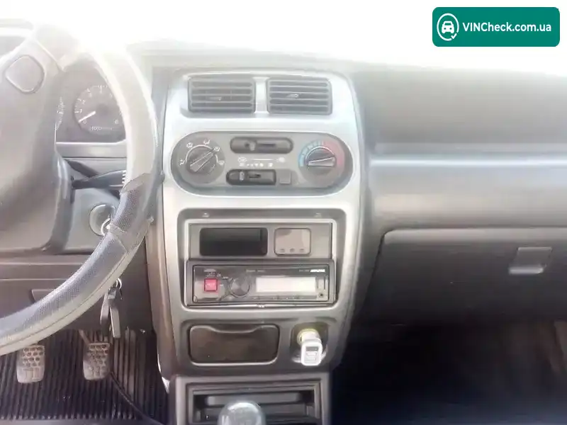 Daihatsu Sirion 2000, фото з оголошення 1 з 12, VIN JDAM100S000539551