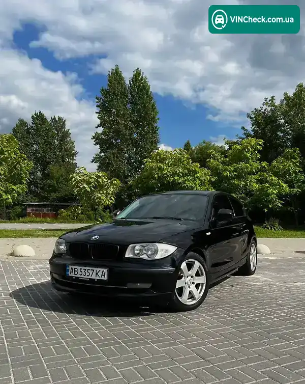 BMW 1 Series 2010, фото з оголошення 2 з 19, VIN WBAUK510X0VM90633