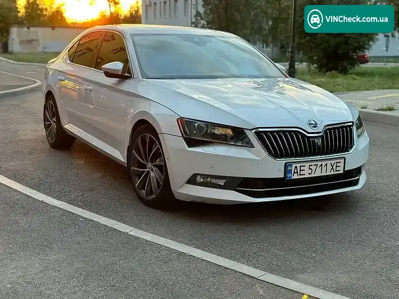 Skoda Superb 2015, фото з оголошення 1 з 16, VIN TMBAH7NP4G7042717