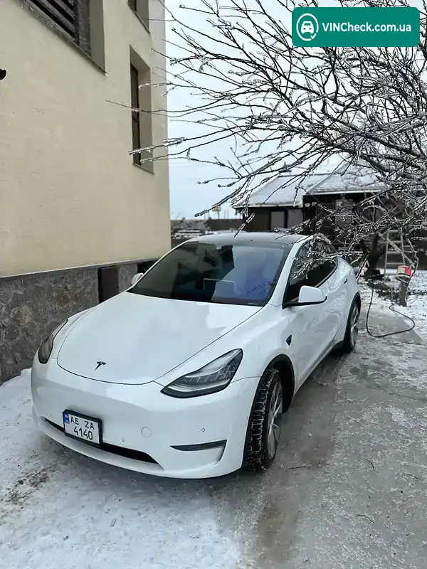 Tesla Model Y 2021, фото з оголошення 1 з 11, VIN 5YJYGDED9MF163240