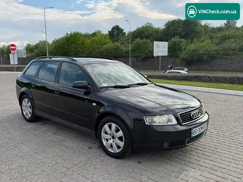 Audi A4 2004, фото з оголошення 2 з 16, VIN WAUZZZ8E35A043831