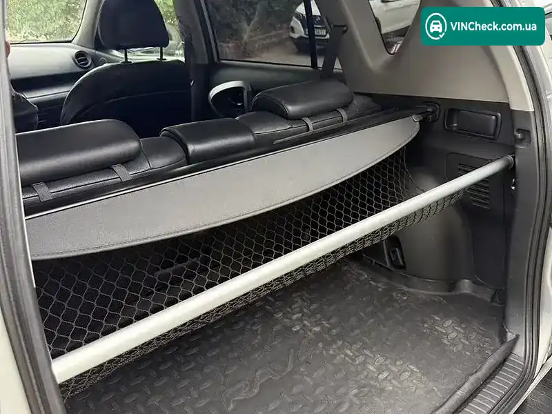 Toyota RAV4 2006, фото з оголошення 2 з 20, VIN JTMBH31V606014639