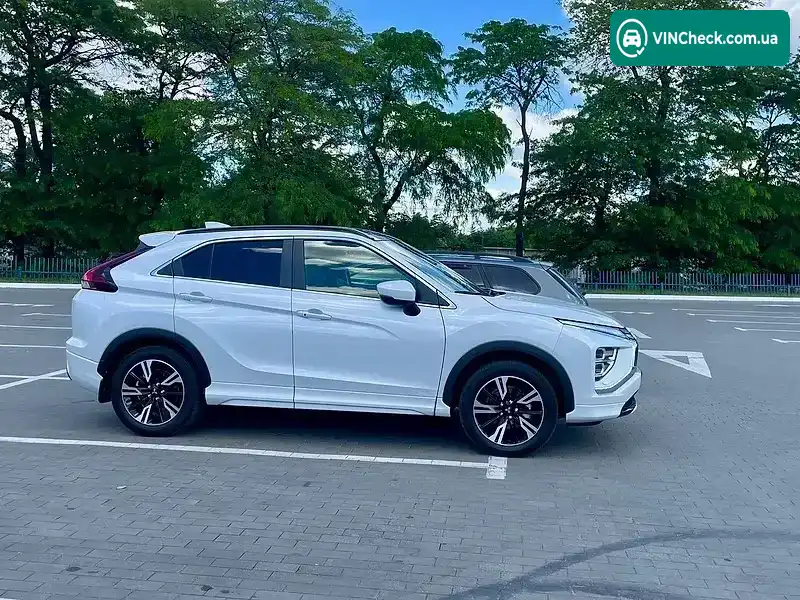 Mitsubishi Eclipse Cross 2024, фото з оголошення 1 з 21, VIN JMBXTGK1WRZ000157