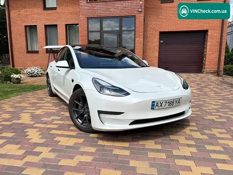 Tesla Model 3 2022, фото з оголошення 2 з 12, VIN 5YJ3E1EB7NF257440