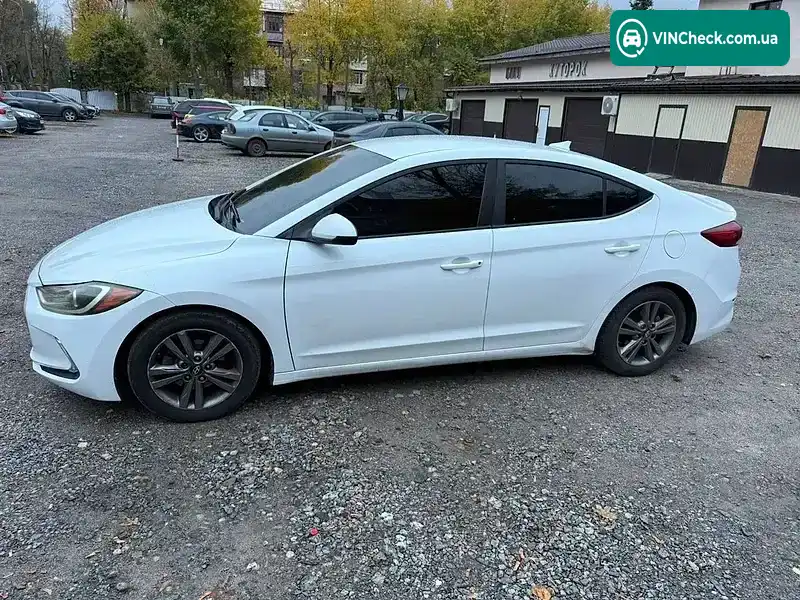 Hyundai Elantra 2018, фото з оголошення 2 з 11, VIN 5NPD84LF3JH319611