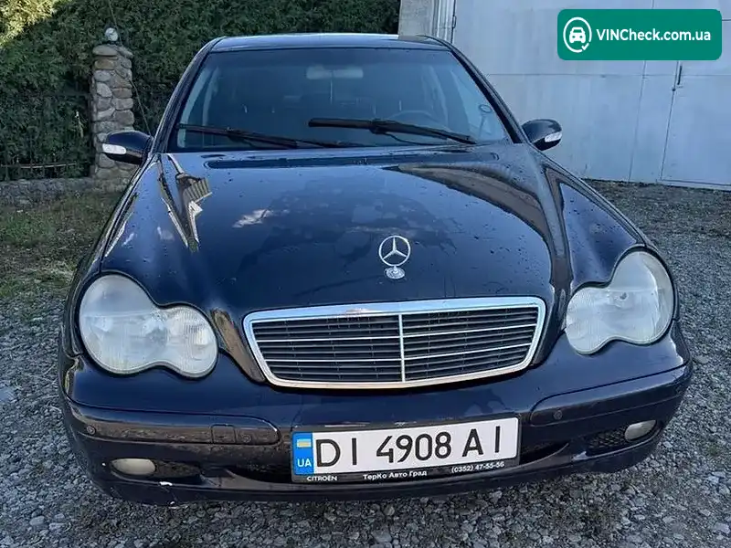 Mercedes-Benz C-Class 2001, фото з оголошення 2 з 10, VIN WDB2030351F124790