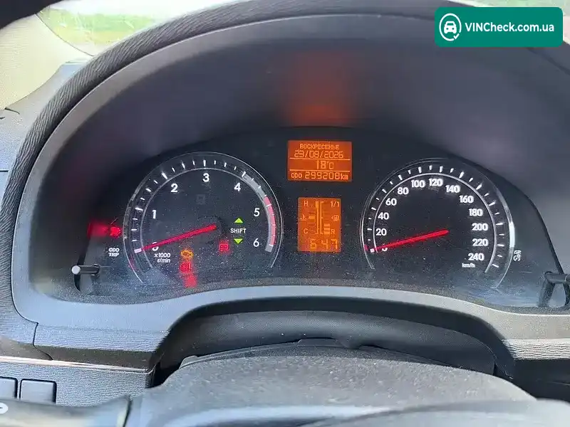 Toyota Avensis 2010, фото з оголошення 2 з 17, VIN SB1ED76L10E025808
