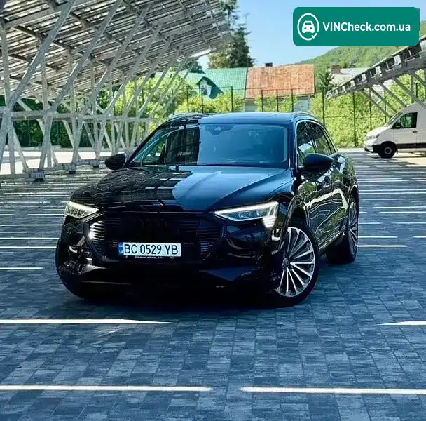 Audi e-tron 2019, фото з оголошення 1 з 20, VIN WA1VAAGE0KB008305