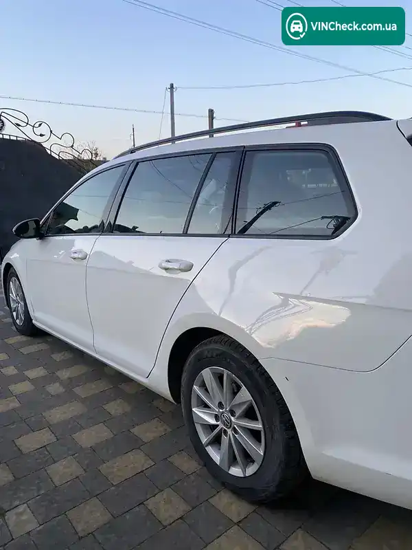 Volkswagen Golf 2016, фото з оголошення 2 з 20, VIN 3VWC17AU4GM519139