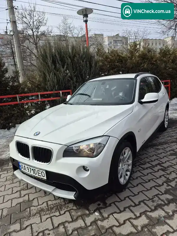 BMW X1 2011, фото з оголошення 2 з 21, VIN WBAVL31040VS04748