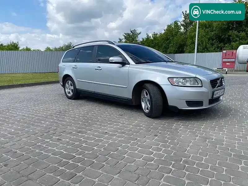 Volvo V50 2008, фото з оголошення 2 з 19, VIN YV1MW765292461300
