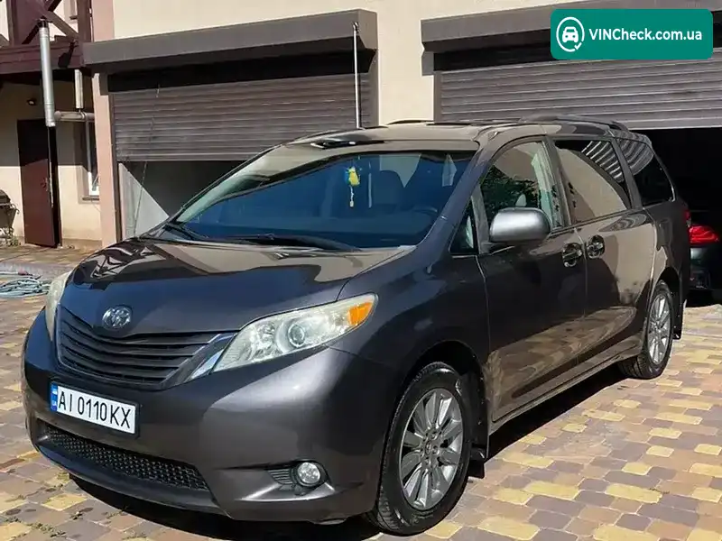 Toyota Sienna 2010, фото з оголошення 1 з 20, VIN 5TDYK3DCXBS030397