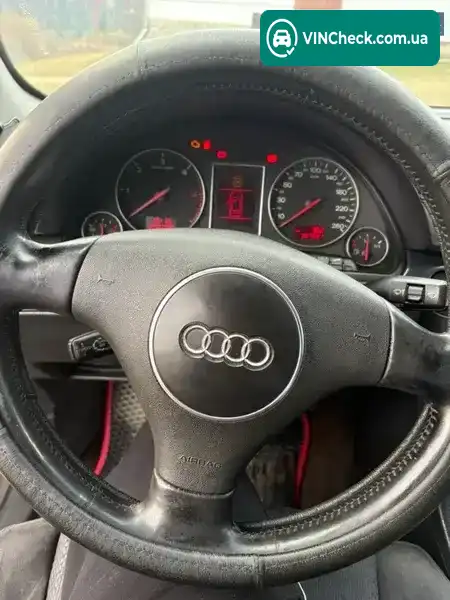 Audi A4 2004, фото з оголошення 2 з 15, VIN WAUZZZ8E34A286960