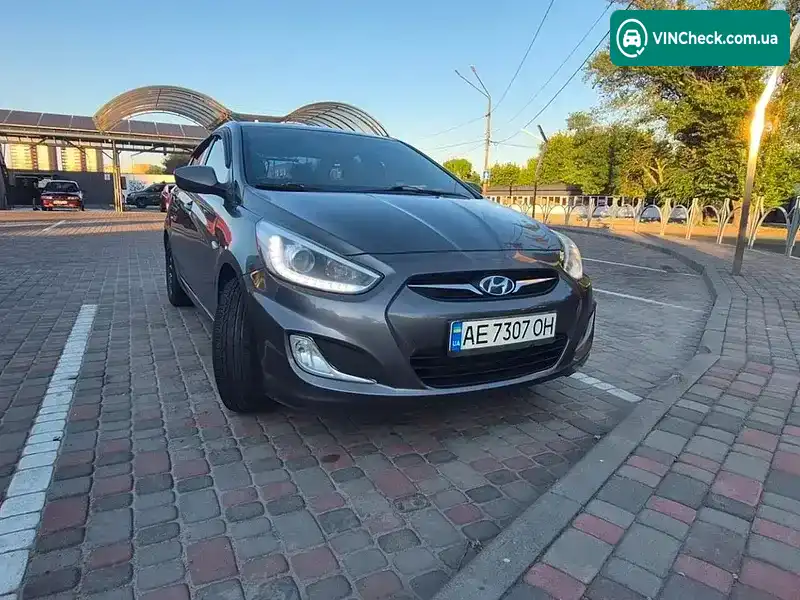 Hyundai Accent 2013, фото з оголошення 1 з 17, VIN Z94CU41CADR255001