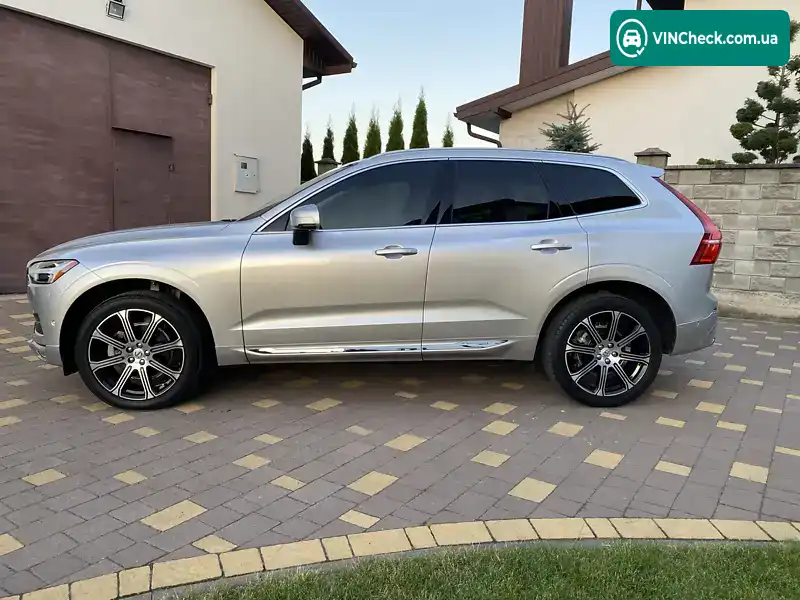 Volvo XC60 2019, фото з оголошення 2 з 20, VIN LYV102DL2KB237373