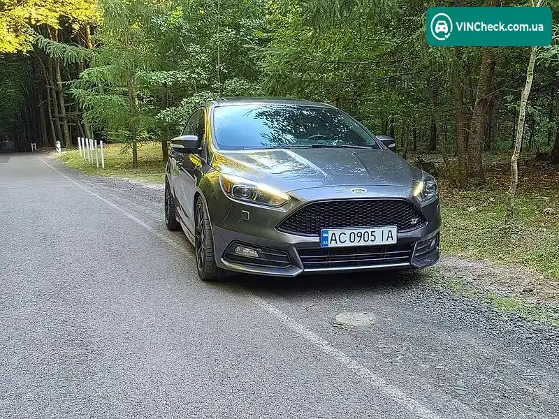 Ford Focus 2017, фото з оголошення 1 з 20, VIN 1FADP3L95JL226310