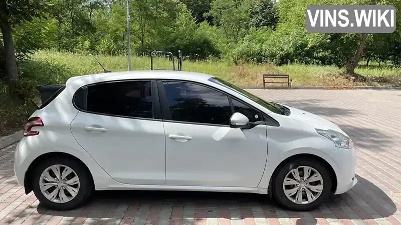 Peugeot 208 2013, фото з оголошення 2 з 21, VIN VF3CC8HR0DT114084
