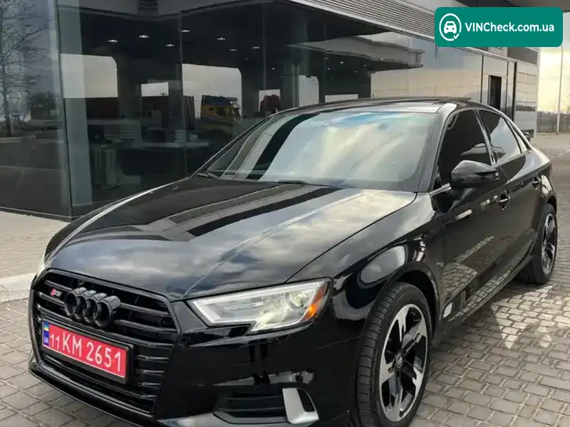 Audi A3 2018, фото з оголошення 1 з 21, VIN WAUAUGFF2J1083064