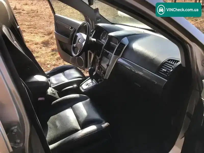 Chevrolet Captiva 2006, фото з оголошення 2 з 17, VIN KL1CD26RJ7B054494