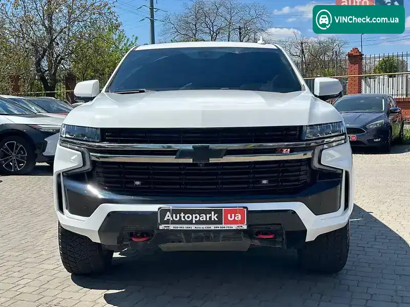 Chevrolet Suburban 2021, фото з оголошення 2 з 21, VIN 1GNSKDKD2MR341161