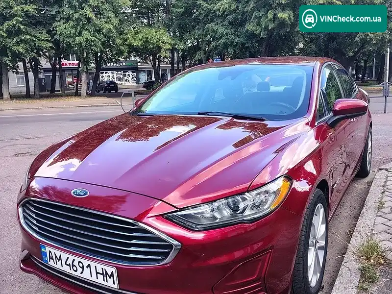 Ford Fusion 2019, фото з оголошення 2 з 7, VIN 3FA6P0LU1KR262865