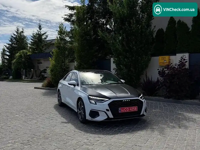 Audi A3 2021, фото з оголошення 1 з 9, VIN WAUBUDGYXNA024000