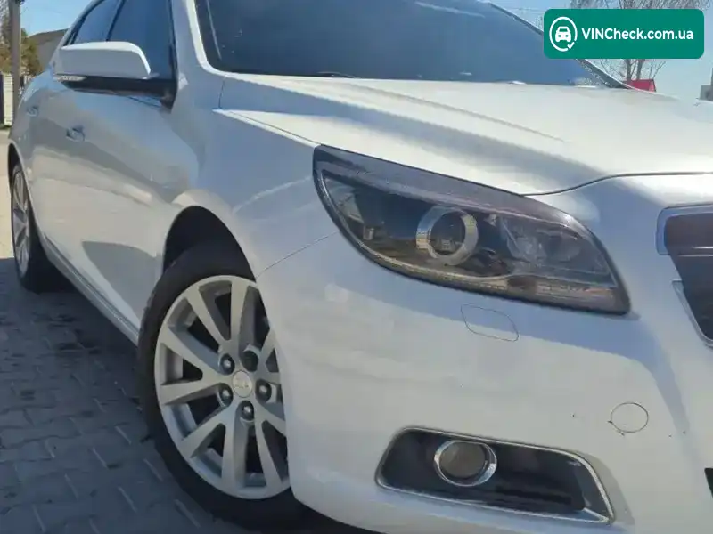 Chevrolet Malibu 2013, фото з оголошення 2 з 21, VIN KL1GA69U9DB113998