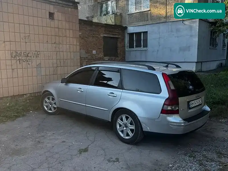 Volvo V50 2004, фото з оголошення 2 з 20, VIN YV1MW753152070731