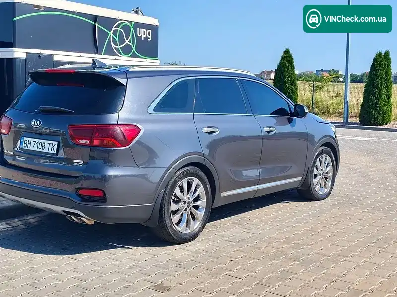 Kia Sorento 2018, фото з оголошення 2 з 16, VIN KNAPK81BDKA511983