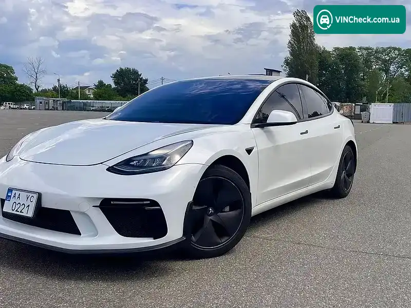 Tesla Model 3 2019, фото з оголошення 2 з 20, VIN 5YJ3E1EB8KF195090