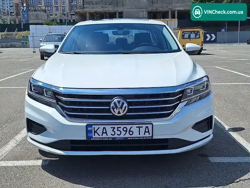 Volkswagen Passat 2021, фото з оголошення 2 з 21, VIN 1VWSA7A39NC001481
