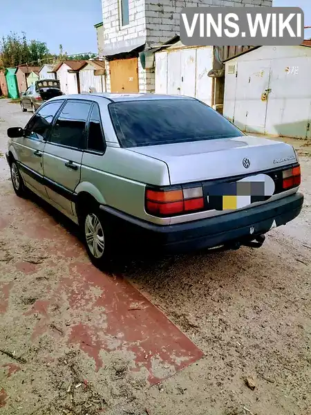 Volkswagen Passat 1988, фото з оголошення 1 з 7, VIN WVWZZZ31ZJE003716