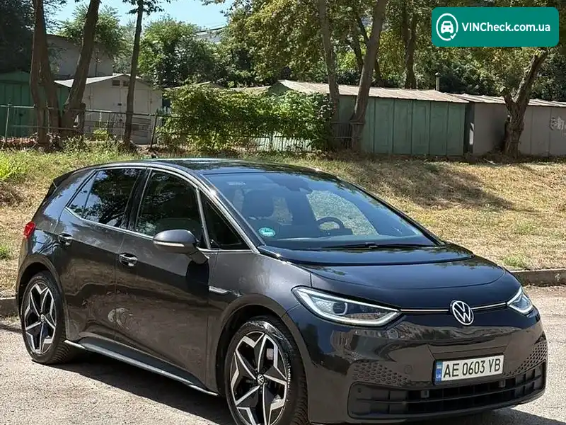 Volkswagen ID.3 2021, фото з оголошення 1 з 12, VIN WVWZZZE1ZMP071986