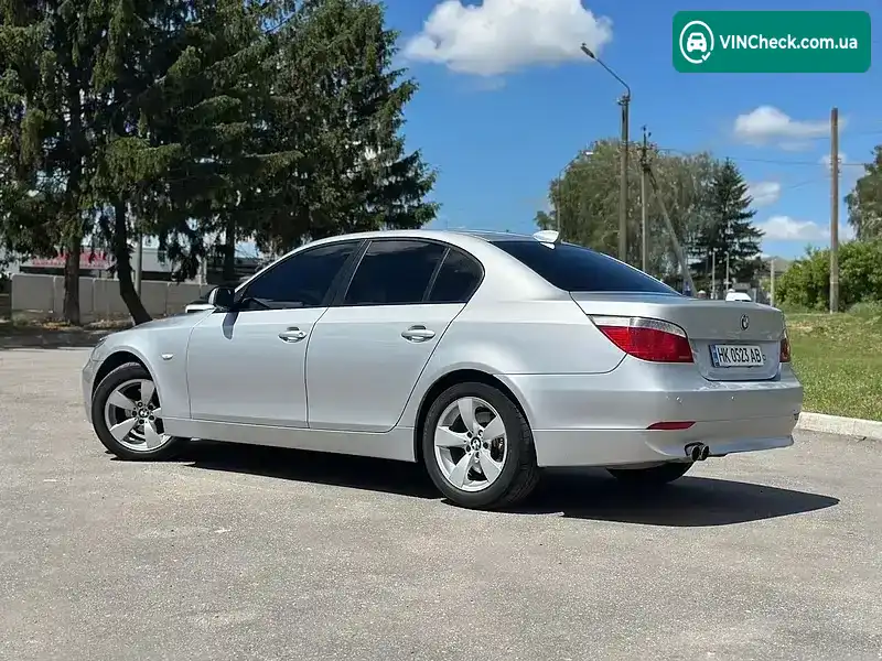 BMW 5 Series 2005, фото з оголошення 2 з 21, VIN WBANE31070B925707