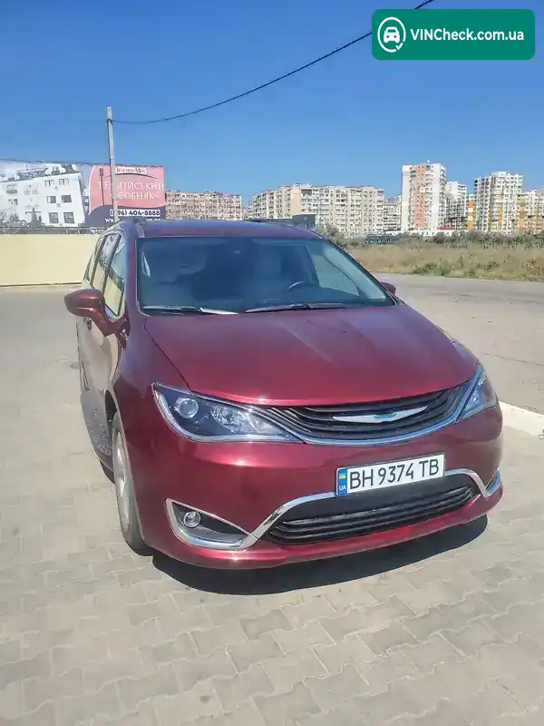 Chrysler Pacifica 2017, фото з оголошення 1 з 15, VIN 2C4RC1L72HR822314