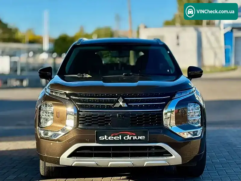 Mitsubishi Outlander 2021, фото з оголошення 2 з 10, VIN JA4J4VA84NZ059673